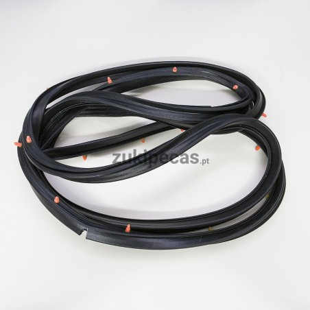 Borracha de Porta Lado Direito Com Aba