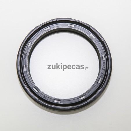 Retentor Exterior do Semi-eixo Trás