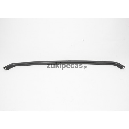 Guarnição Superior em Plástico