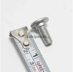 Parafuso do meio do para-choques trazeiro